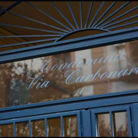 La Dimora Di Mary Apartment เนเปิลส์ ภายนอก รูปภาพ